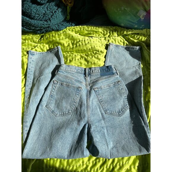Abercrombie Curve Love 90s Straight Ultra High Rise Jeans Size 6 Short EUC - Picture 3 of 4